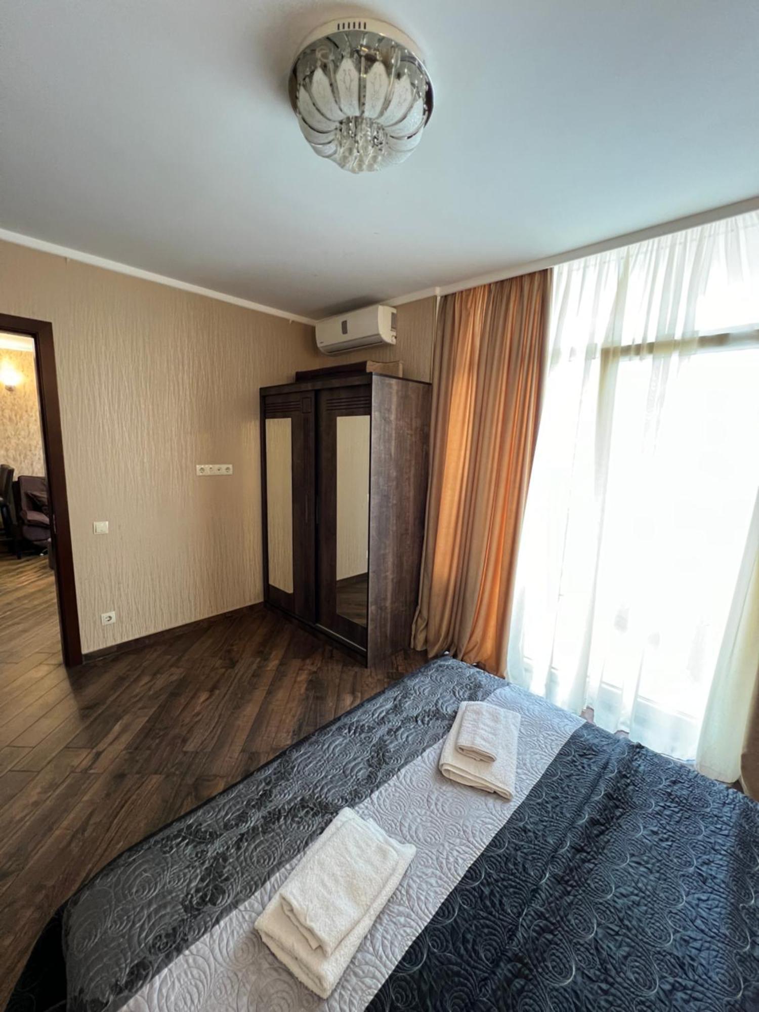 Apart Hotel Black Sea Towers Batumi Ngoại thất bức ảnh